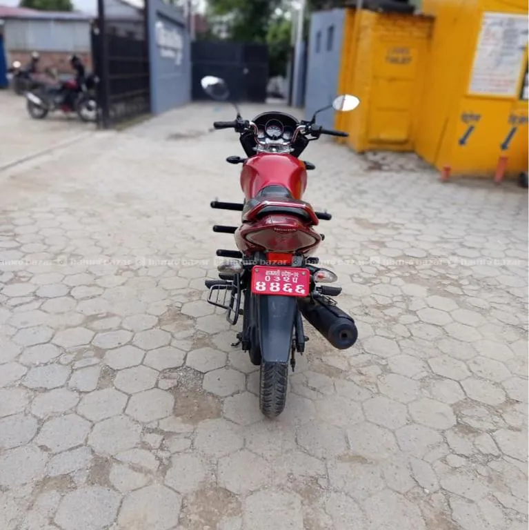 132 Lot unicorn 150cc 4