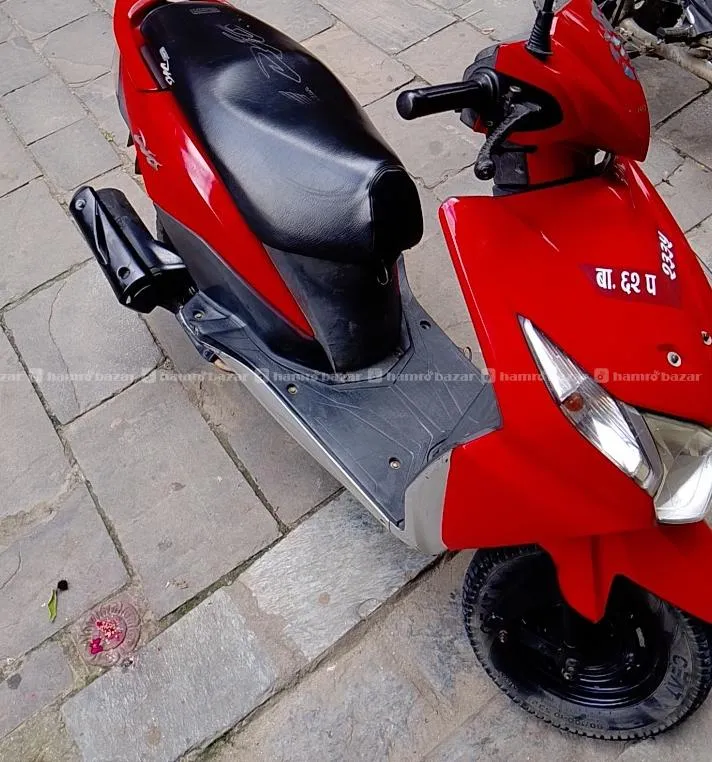 Red Honda Dio 2014 33000km well maintained 7