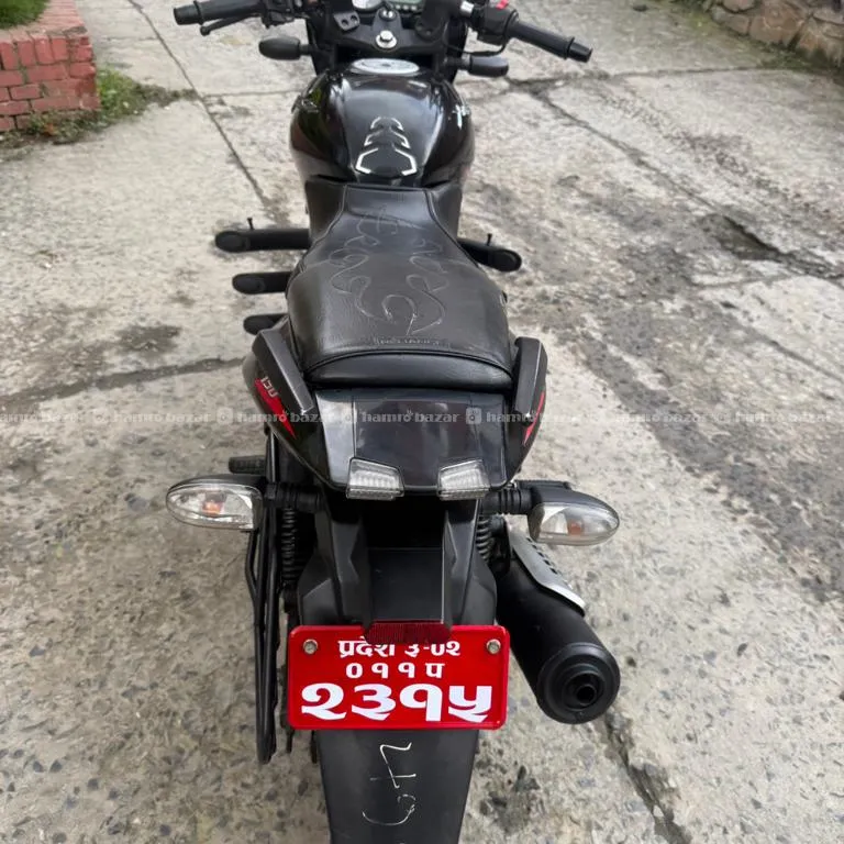 URGENT FOR SALE BAJAJ PULSAR 150 CC 2