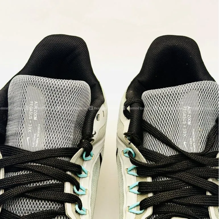 NIKE AIR ZOOM PEGASUS 39 RUNNING SHOES 7