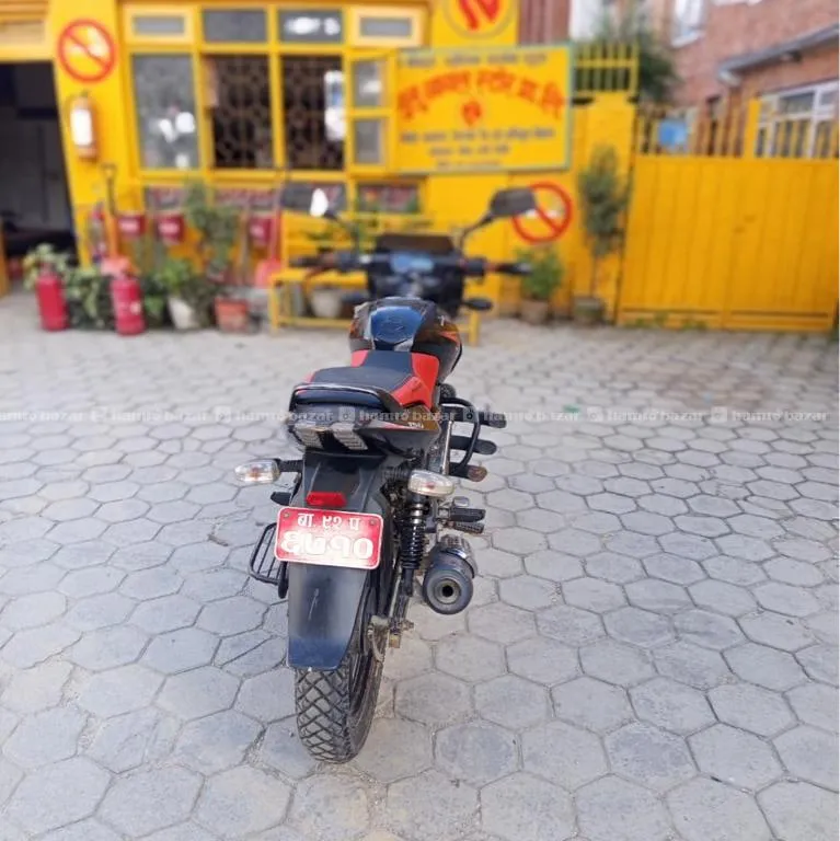 92 Lot 150 Pulsar 4