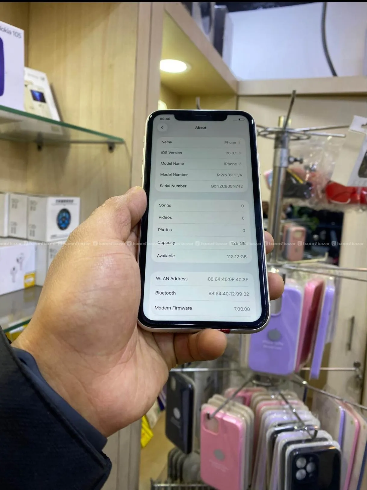 iPhone 11 3