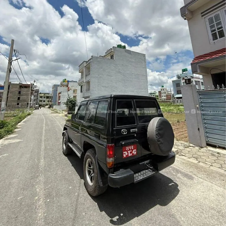 Land Cruiser Lj70 1973 Model Gadi (pass Hudaina) 3
