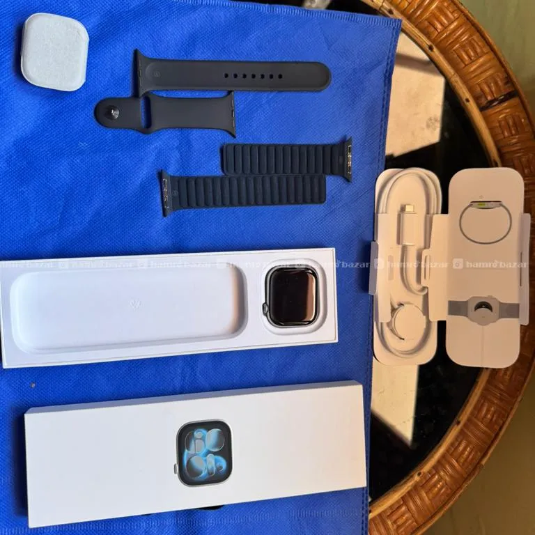 Apple Watch Series 11 GPS, 46mm Space Gray 3
