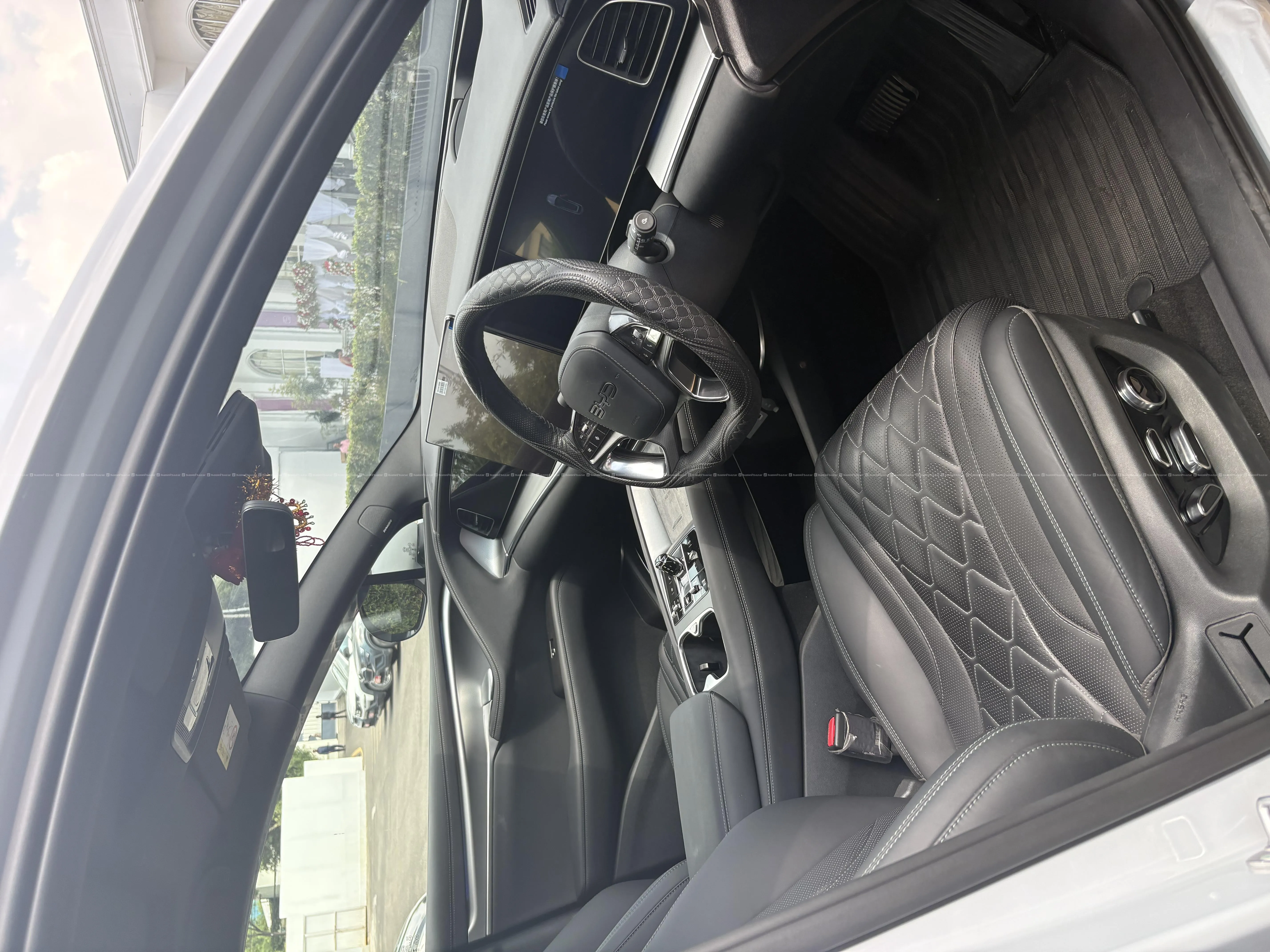 BYD Sealion 7 4
