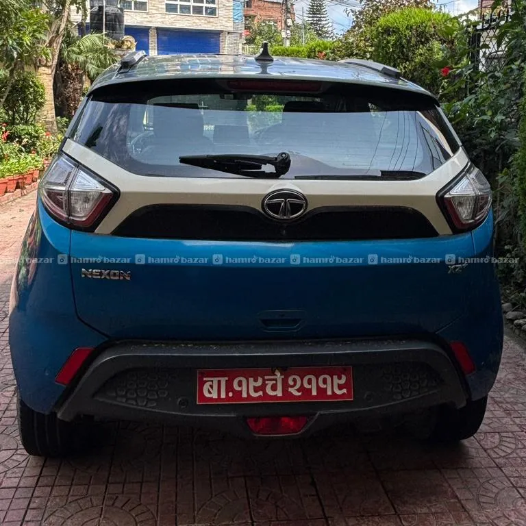 TATA Nexon XZ+ 2018 model 1.2L petrol engine 4