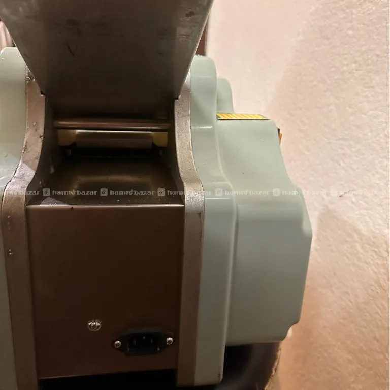 Momo maker 2