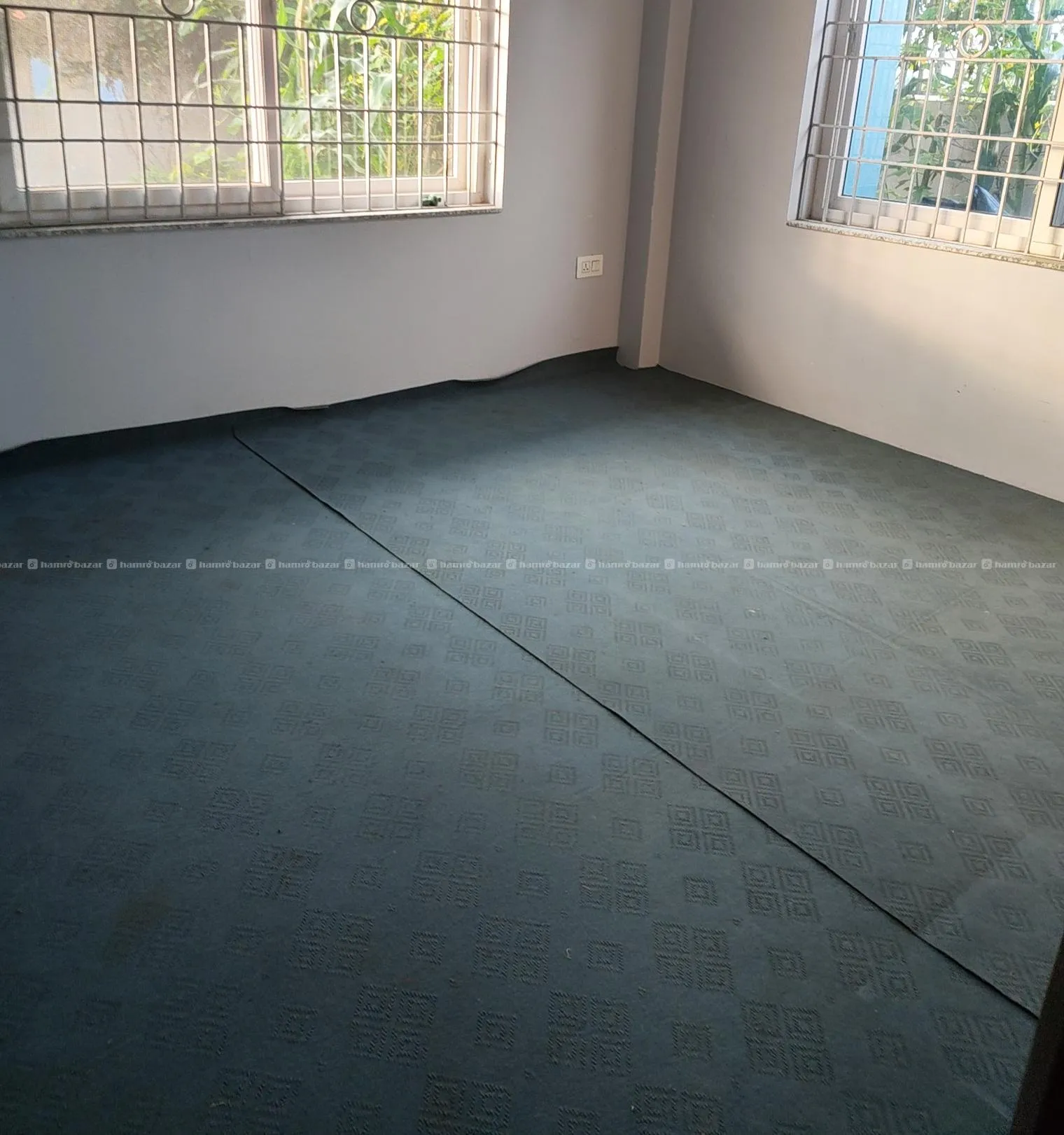 फ्ल्याट भाडामा एकान्त कुनाबाट 5km काे दुरीमा छ । 4