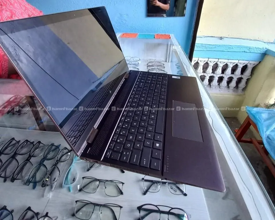 HP Spectre x 360 Convertible 15-choxx 3