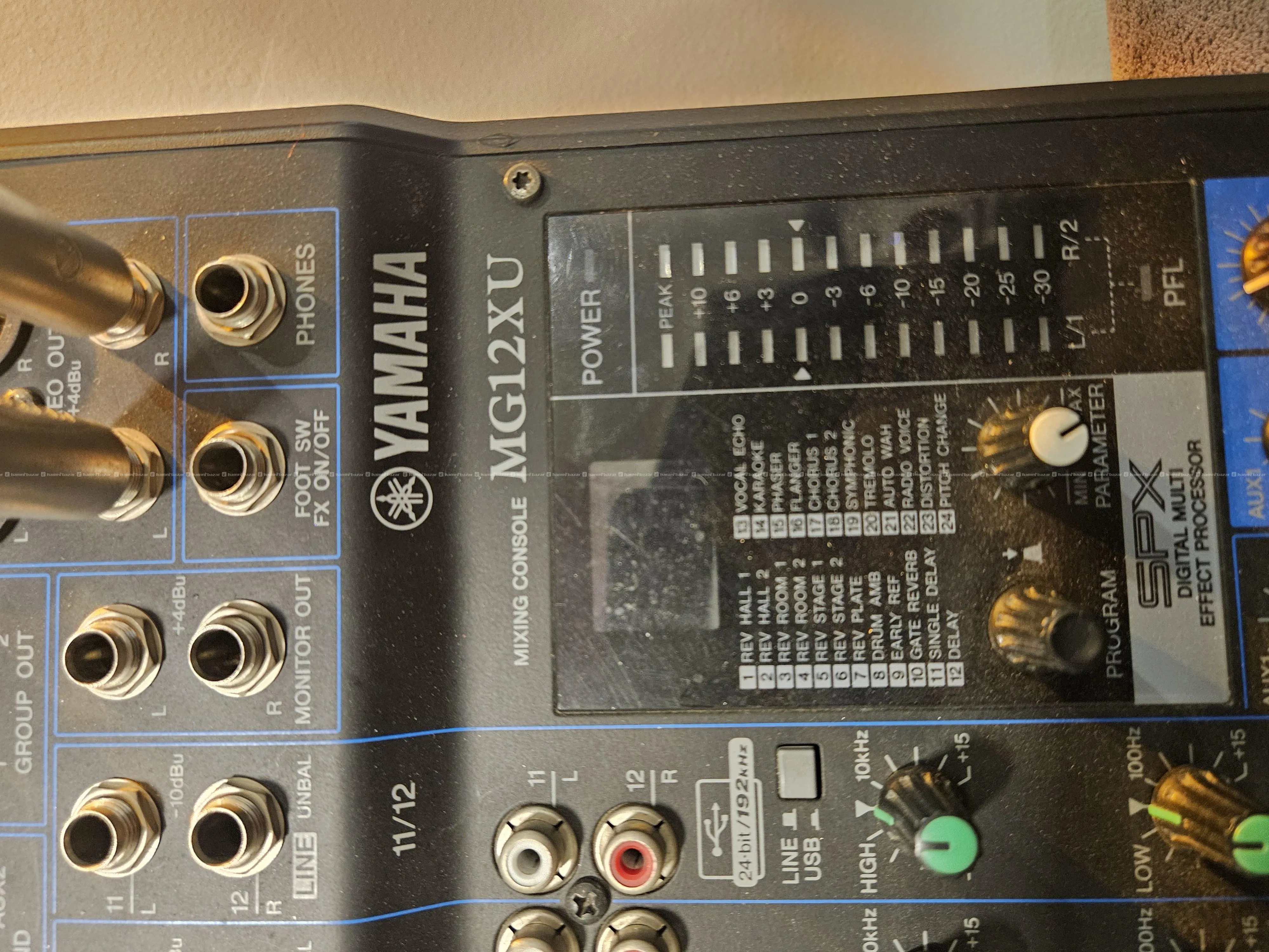 Yamaha MG12XU Mixer LIKE NEW! 2