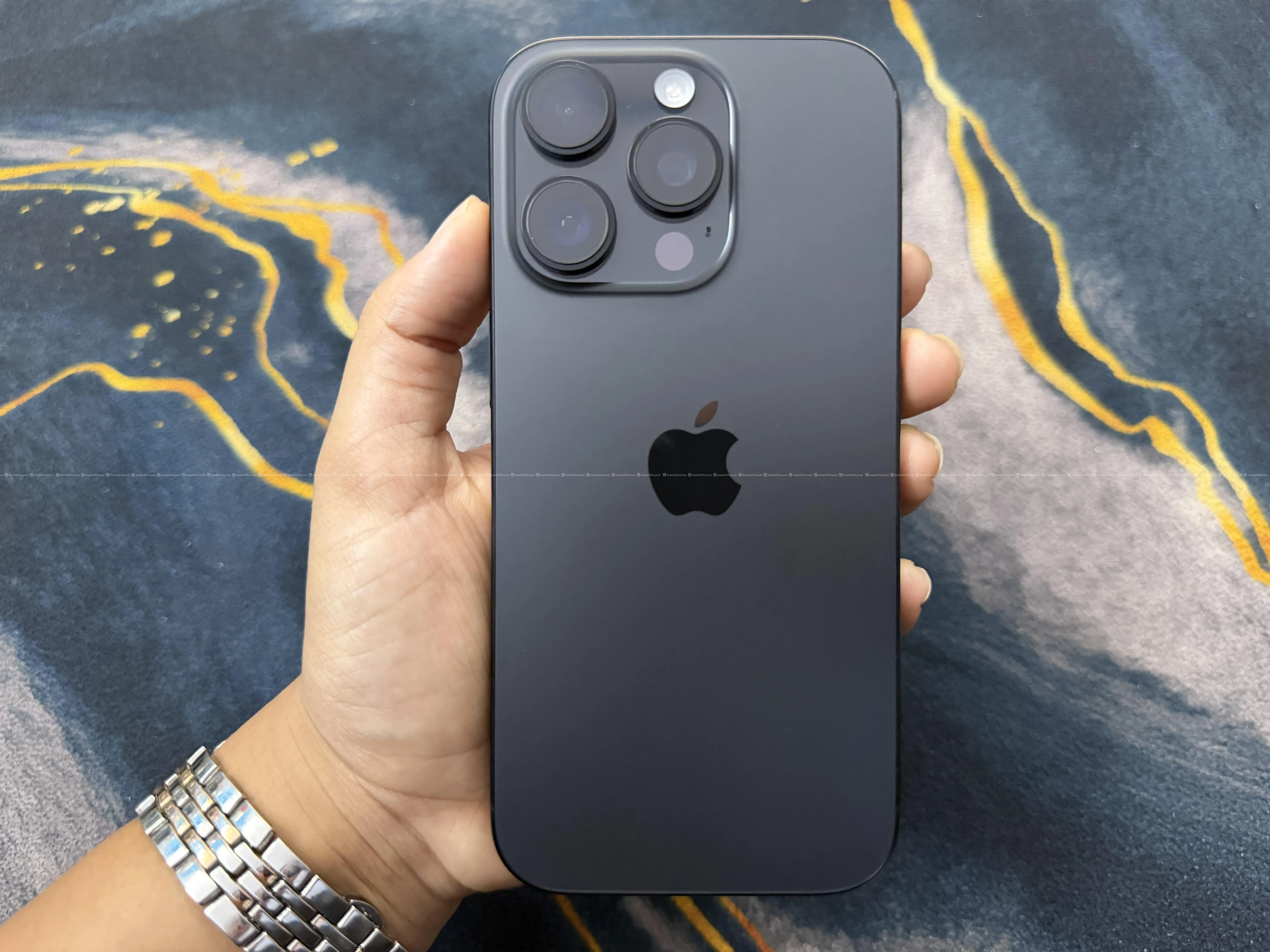 I phone 16 pro 89%🔋(256)gb 2