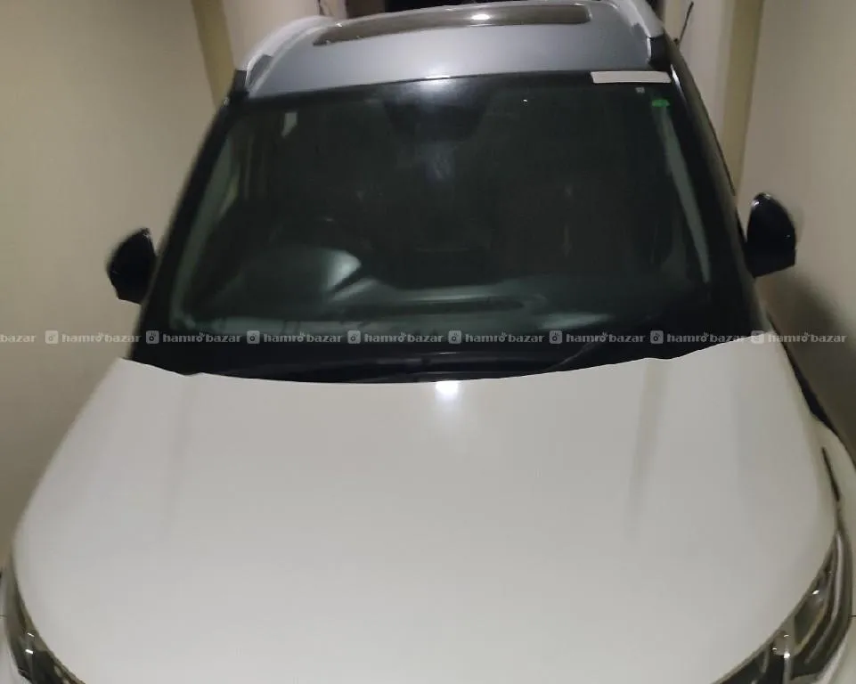 nexon ev xz+ lux with sunroof 4