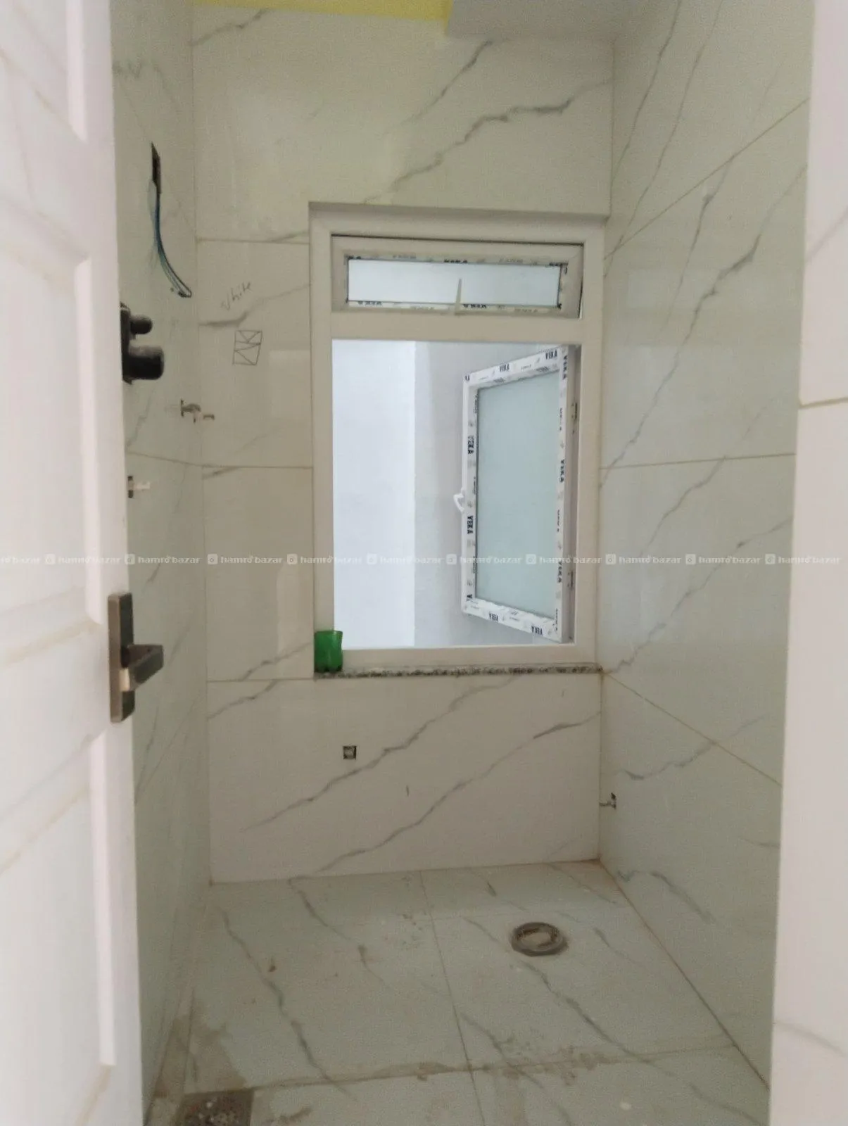 MANDIKATAR 3BHK 2BATHROOM FLAT FOR RENT CAR P,S 5