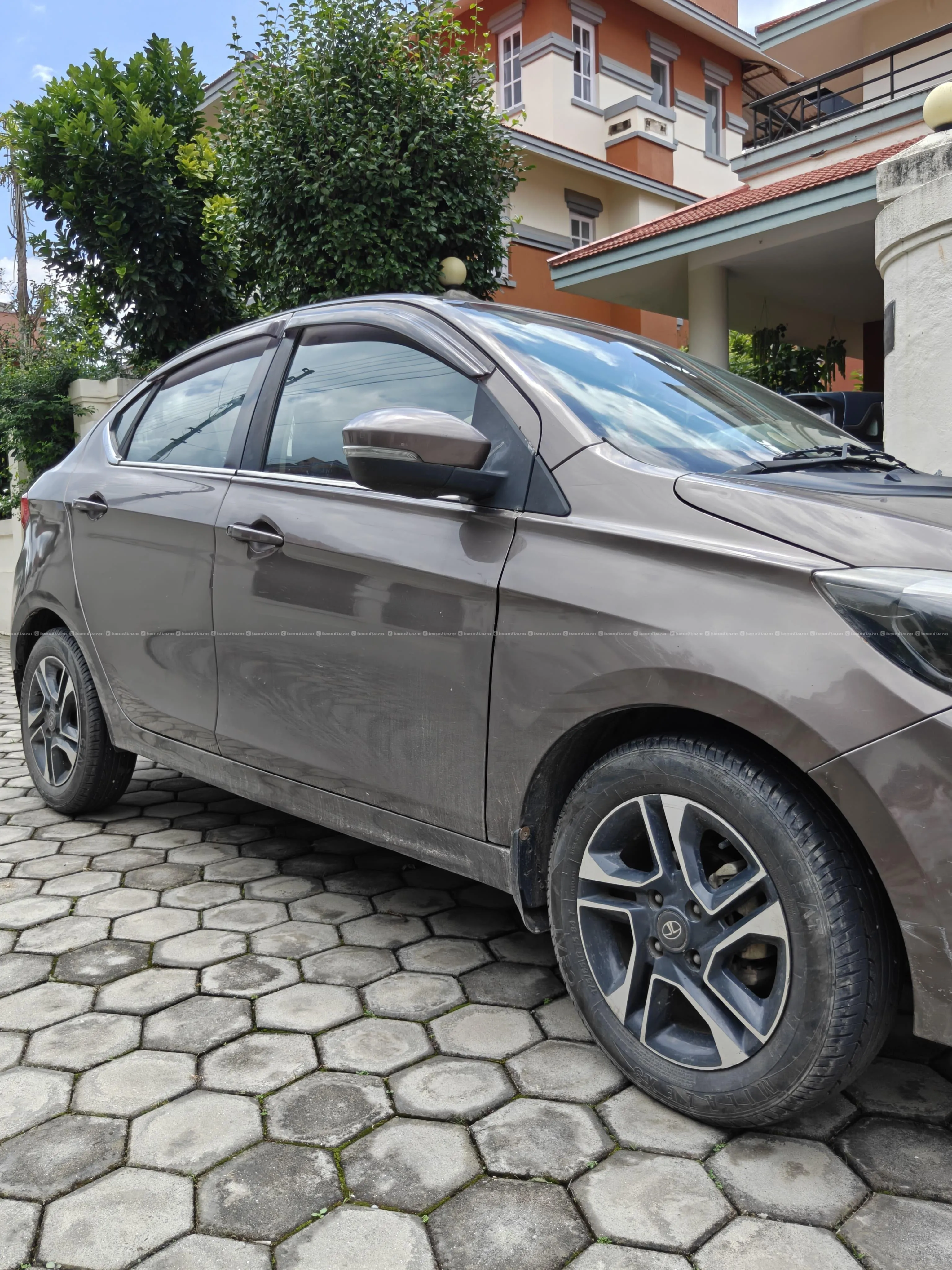 Tata Tigor 2017 (Registered and used 2018) 4
