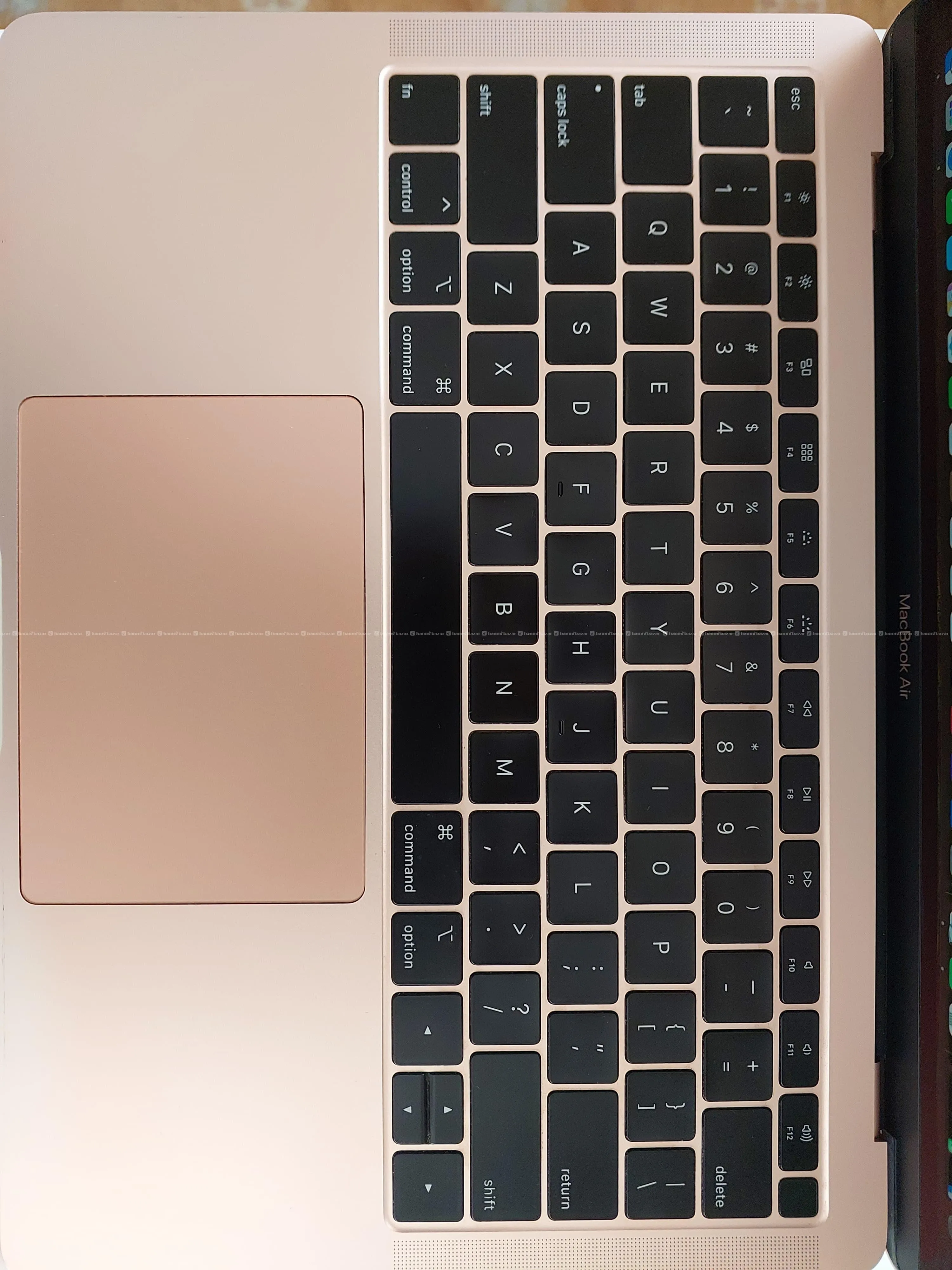 Apple MacBook Air 13-inch (2019) - Rose Gold 3