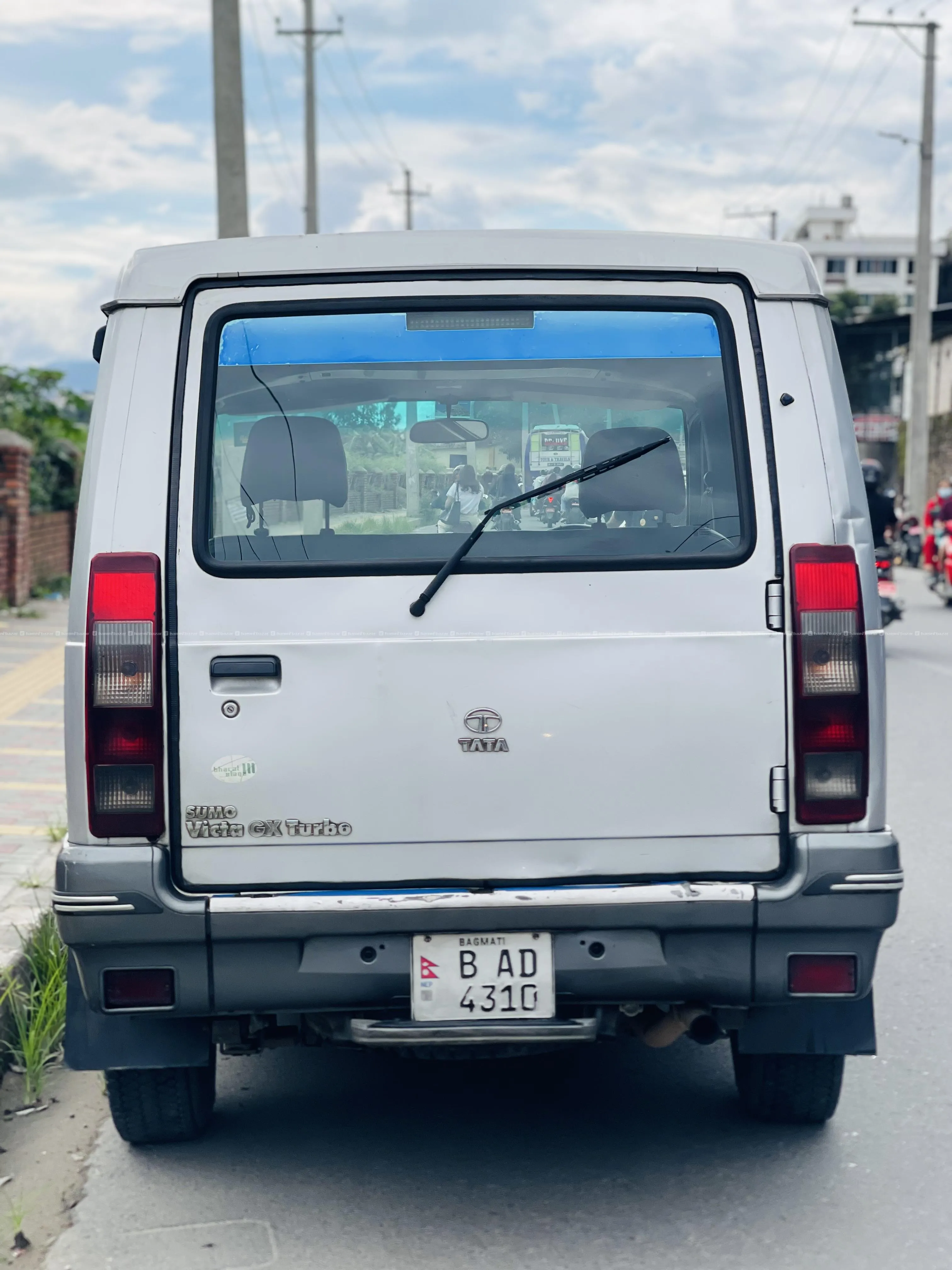Tata Sumo 6