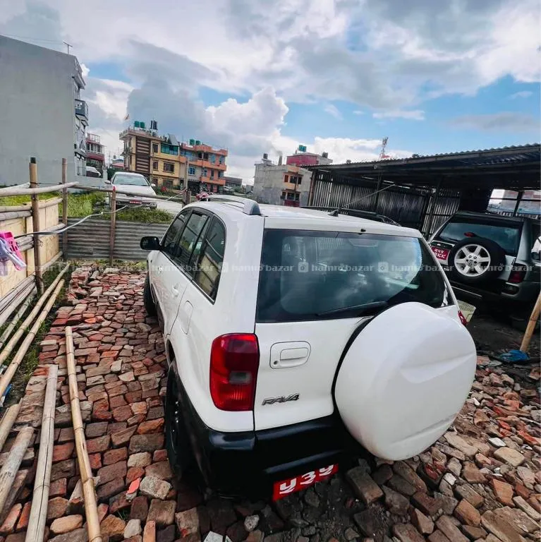 Toyota RAV4 4wd Fully Fresh Model-2001single Hand 3