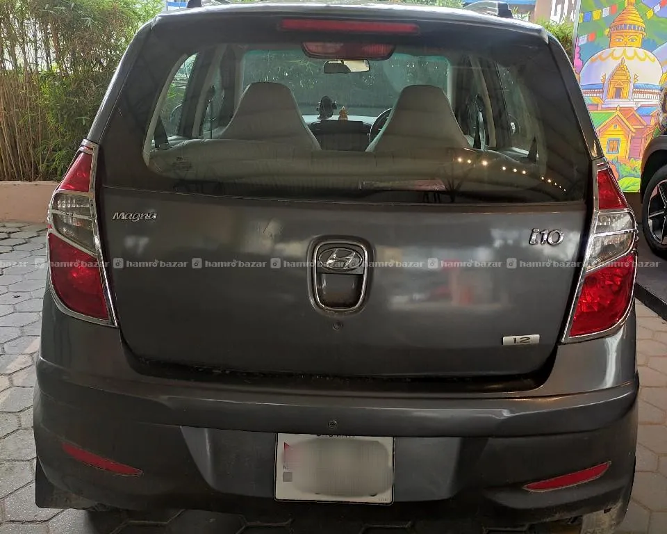 I10 magna 1.2 (2013) 4