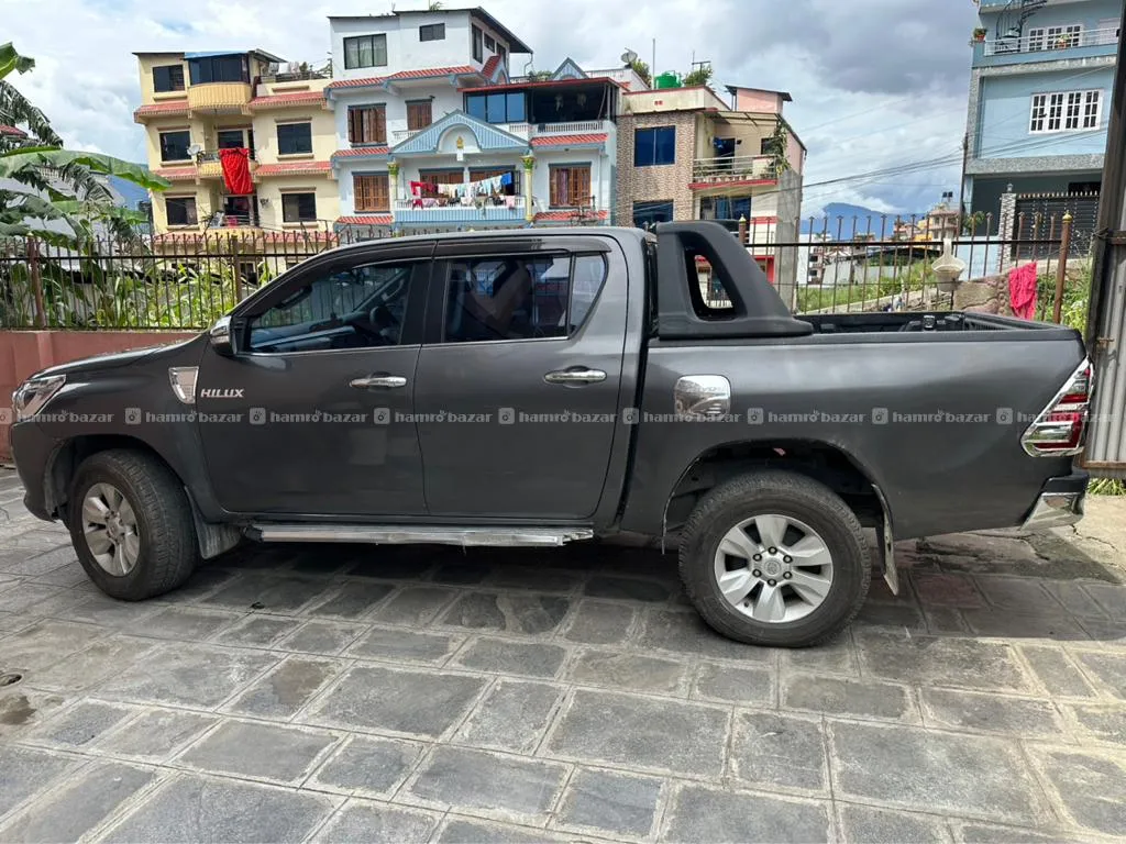 Toyota Hiluxe, Model=2016,con=9841304585 4