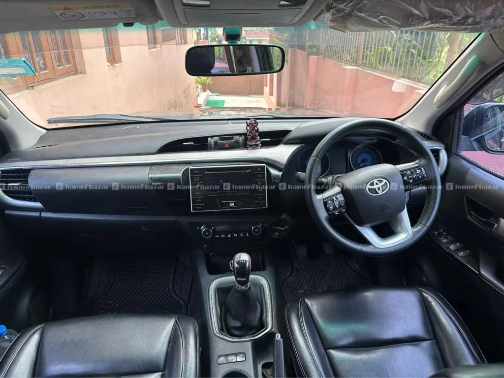 Toyota Hiluxe, Model=2016,con=9841304585 5