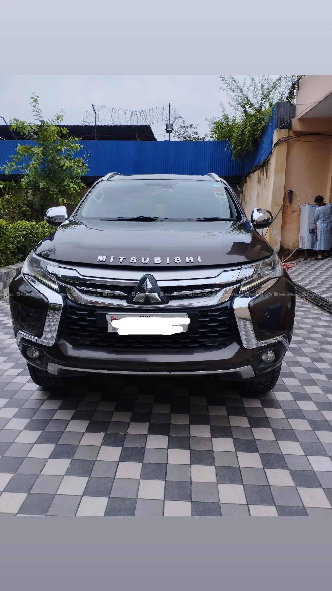 2016 Mitsubishi Pajero Sport Automatic 4