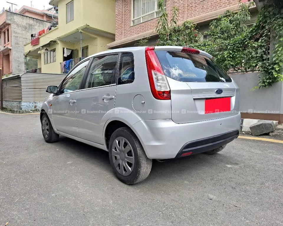 single Hand Ford Figo 2013 model 5