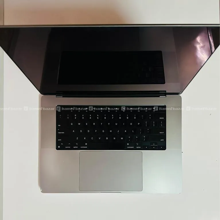 MacBook Pro M1 Pro - 16GB RAM/512GB SSD 5