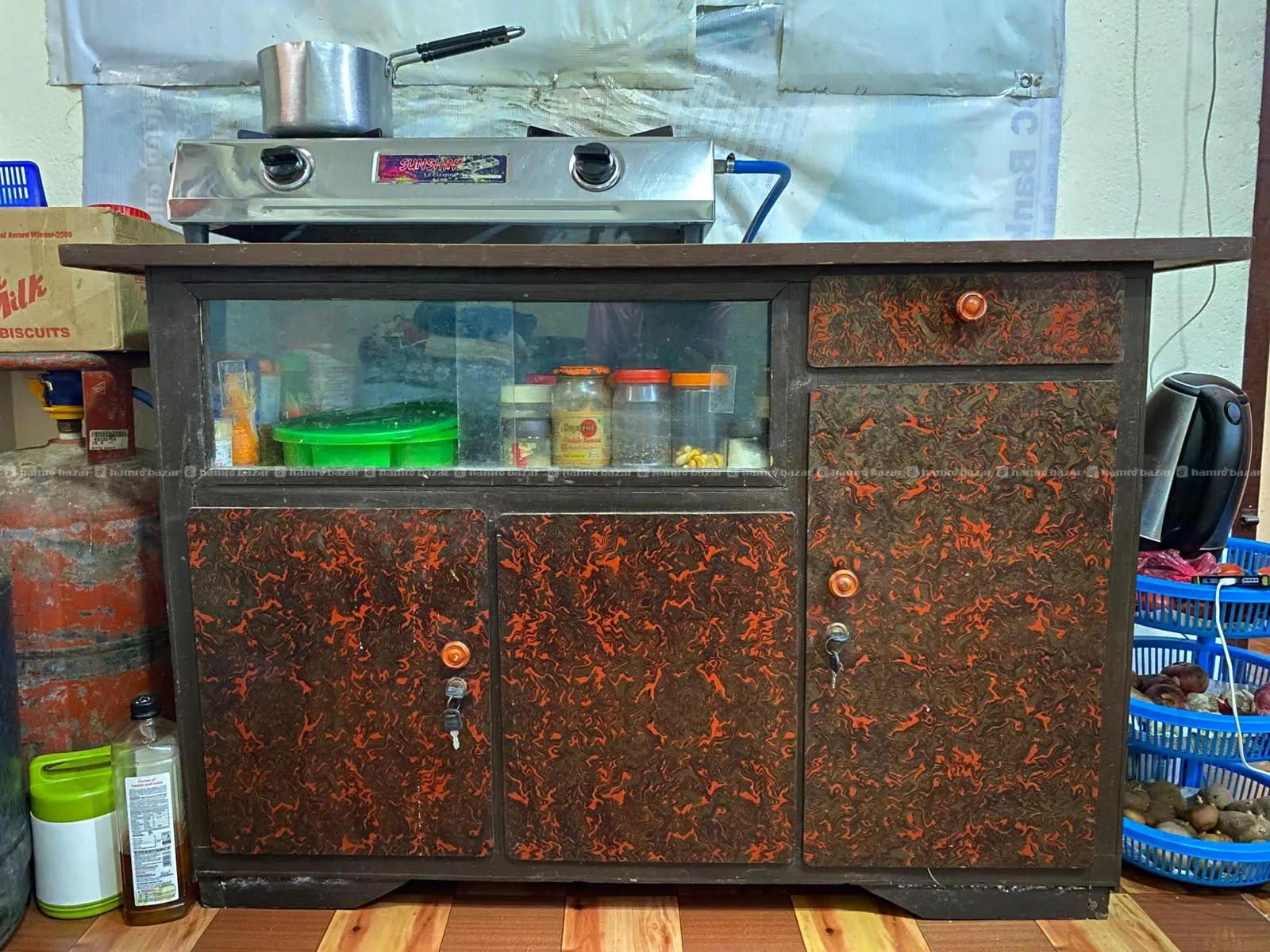 Double bed and kitchen rack 4