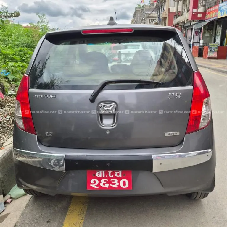 Hyundai i10 Astha (2010 model) Top Model 4