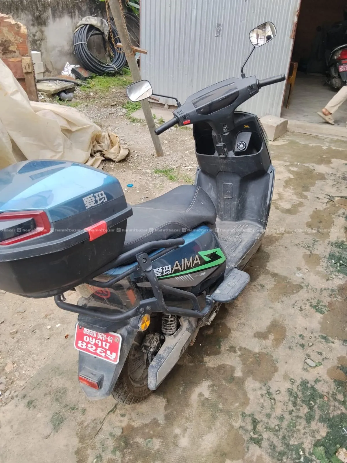 Aima F692 Electric Scooter for Sale 1