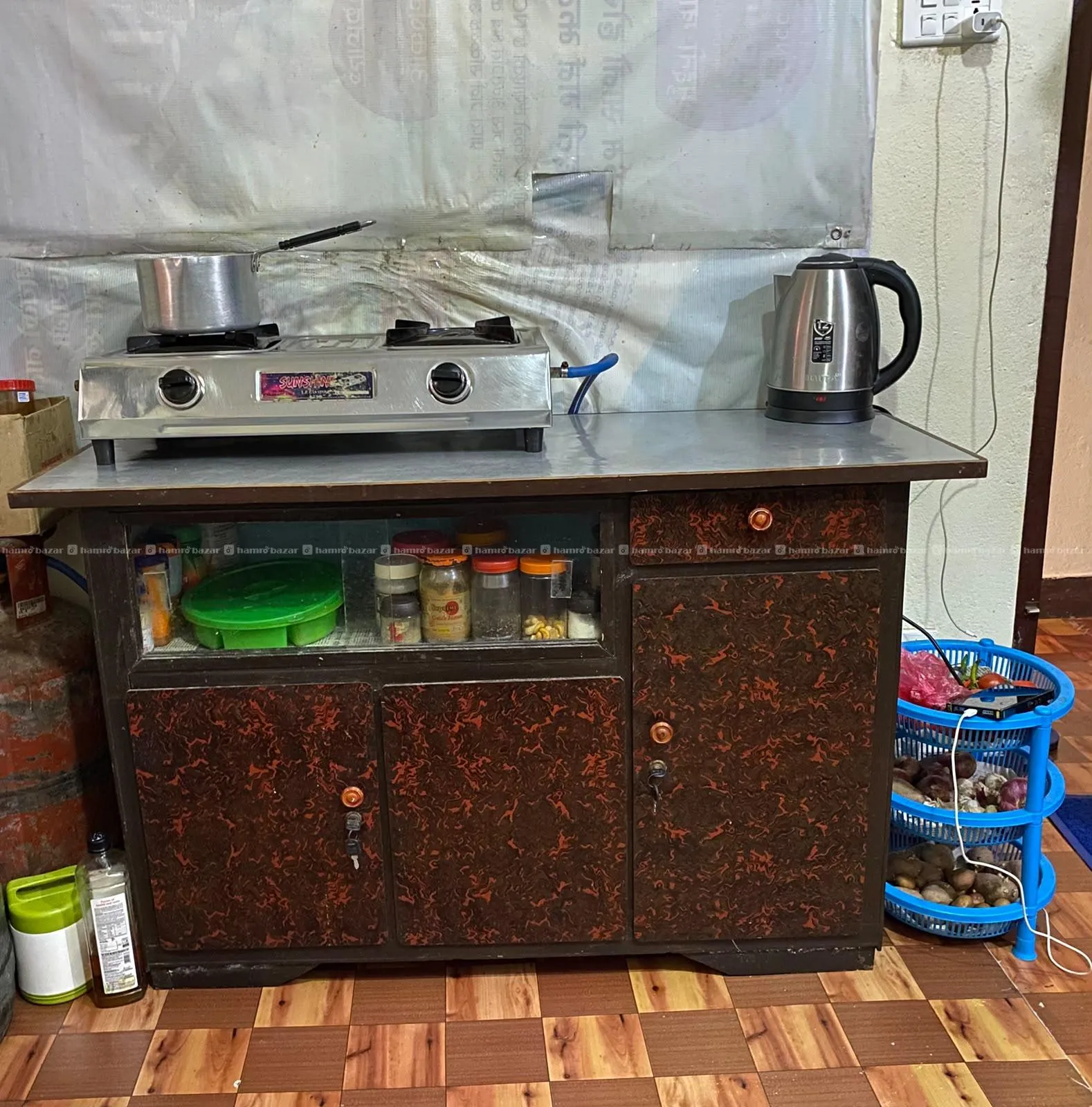 Double bed and kitchen rack 6
