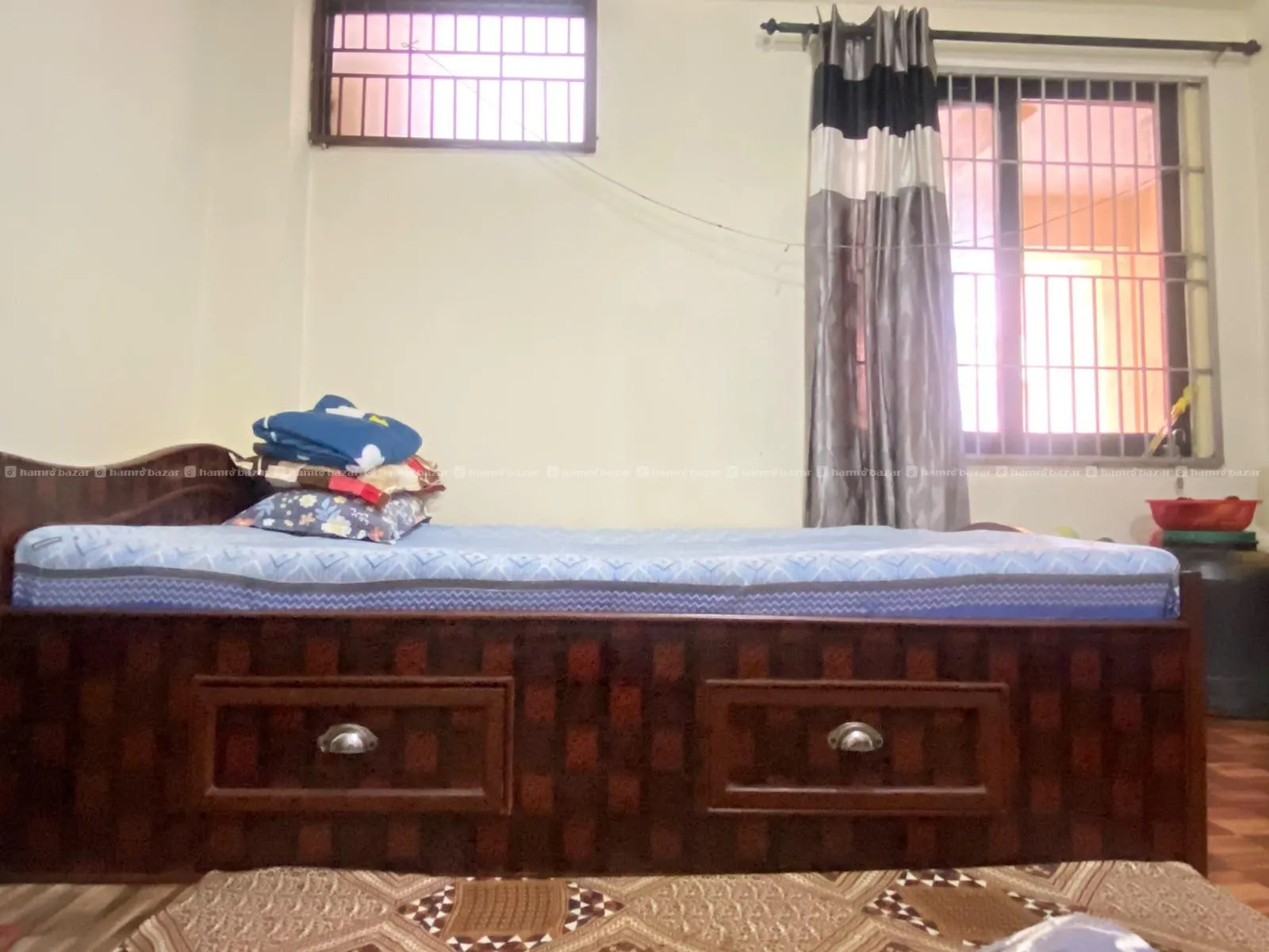 Double bed and kitchen rack 2