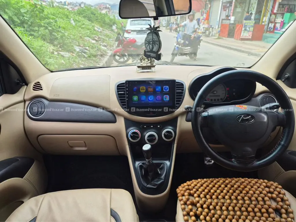 Hyundai i10 Astha (2010 model) Top Model 7