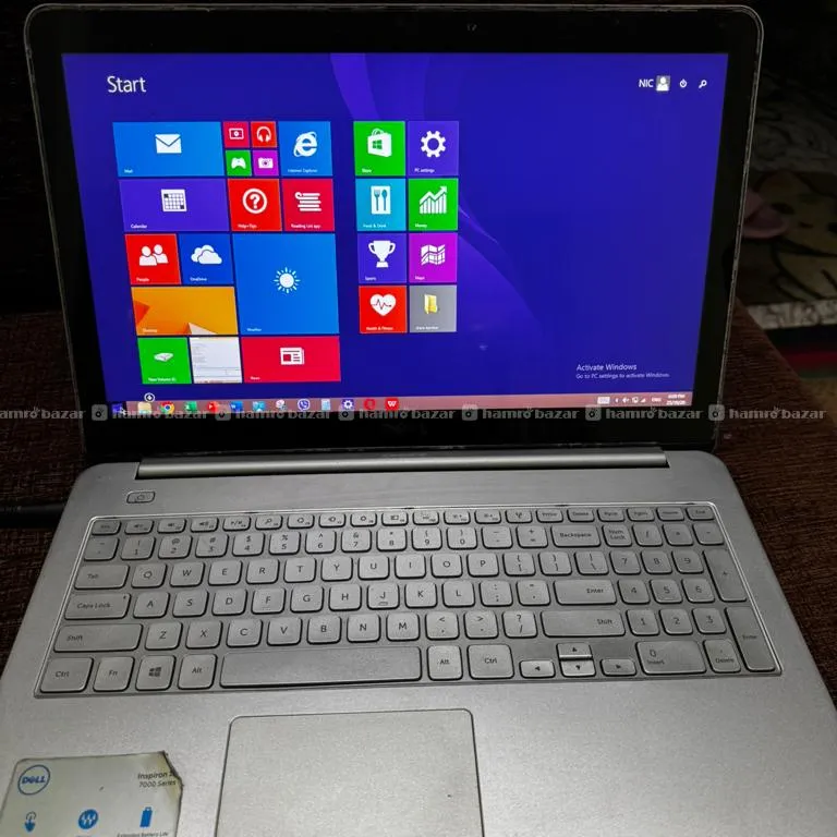 Dell Laptop 3