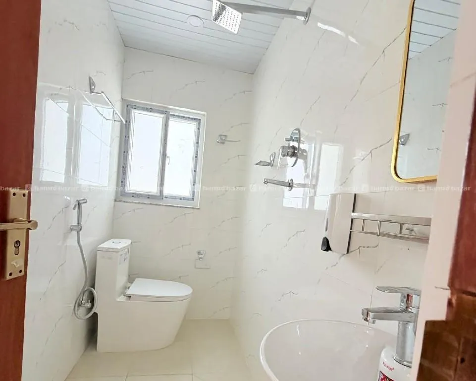 Brand New Semi Bunglow House On Sale at Lasuntar 7