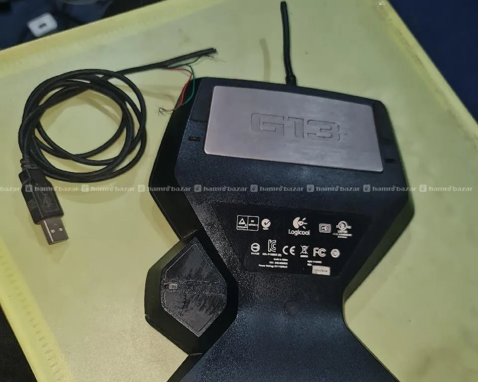 Logitech G13 Advanced Gameboard. wire néed to fix 5