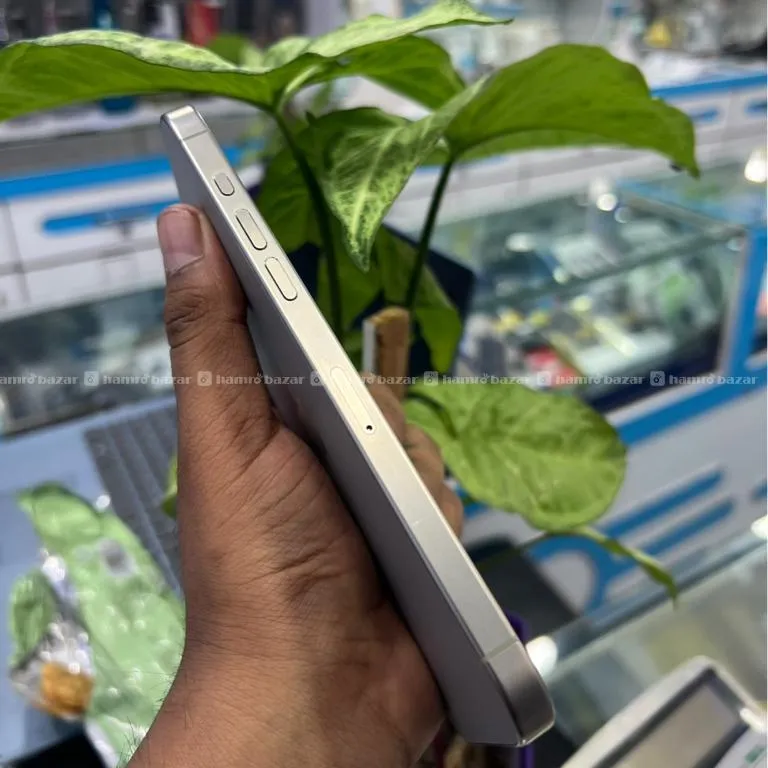 iPhone 15 Pro Max iPhone 15 Pro Max 3