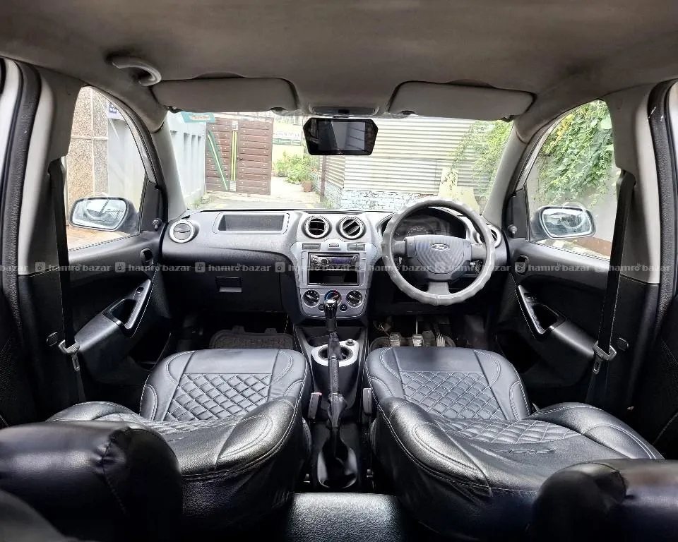 single Hand Ford Figo 2013 model 2