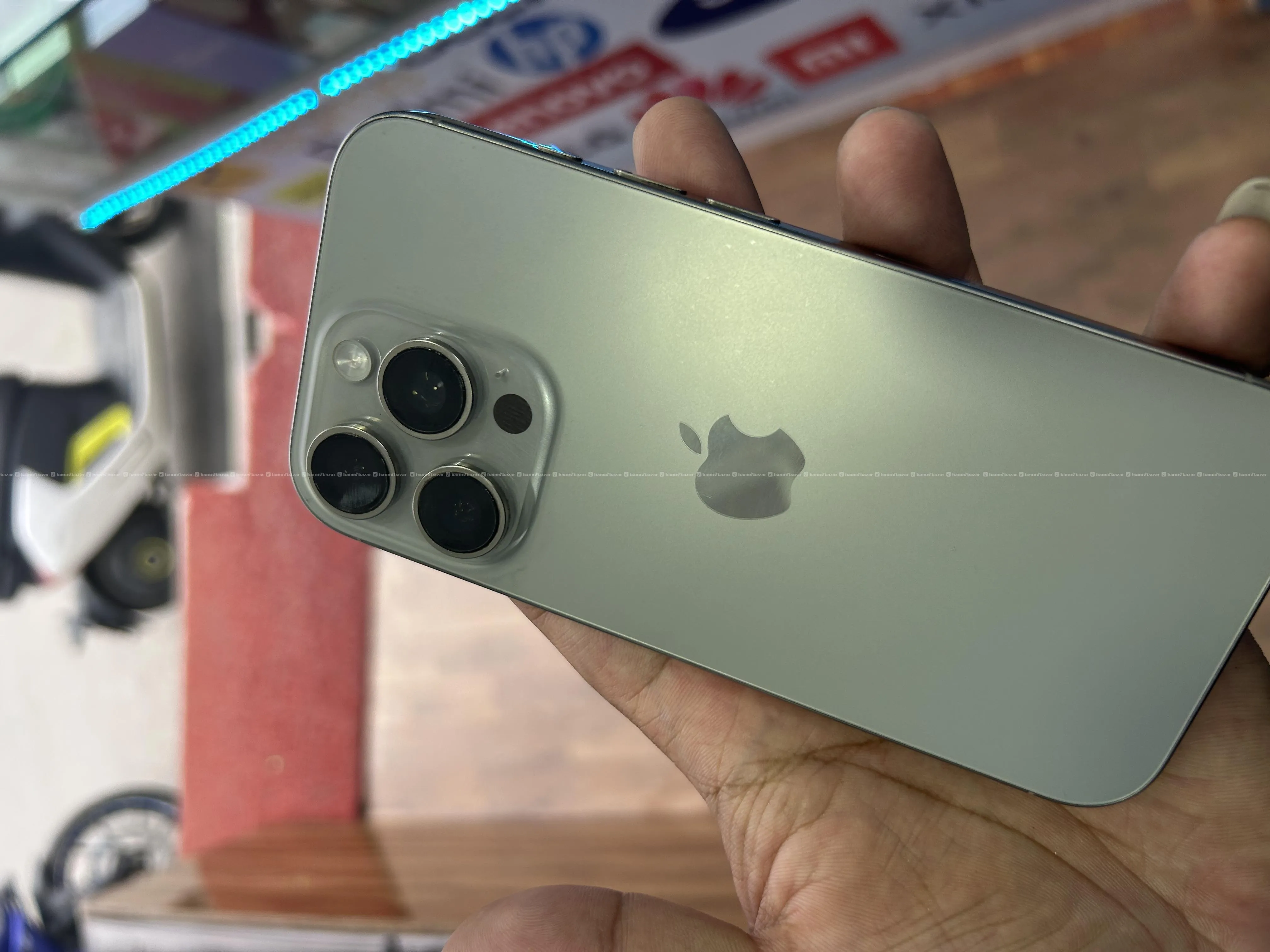 iphone 16 pro (128) gb bh 90%✅ fully geniune set 3