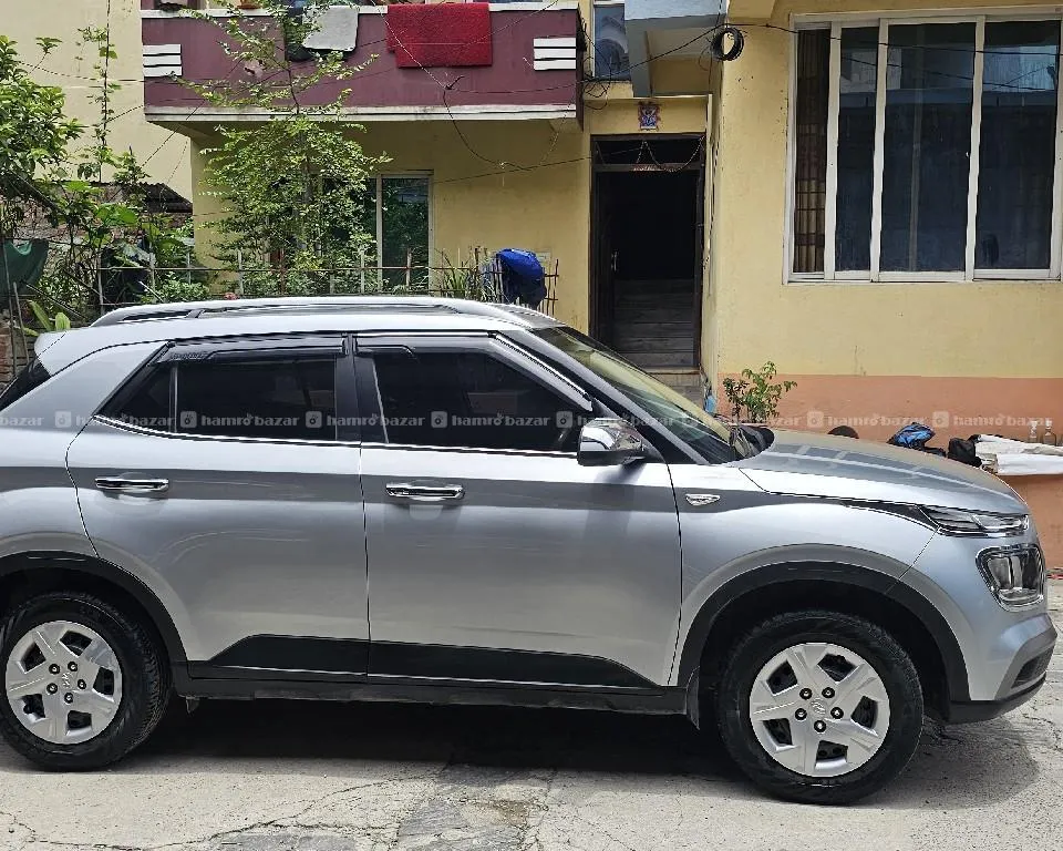Hyundai Venue S 1.2 ( 2019) 7
