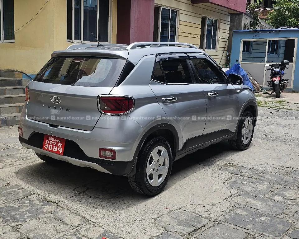 Hyundai Venue S 1.2 ( 2019) 6