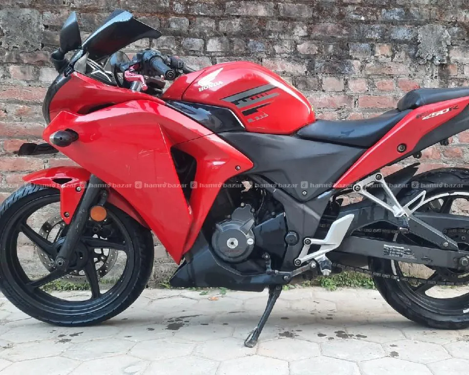 Honda CBR250R Single Hand 5