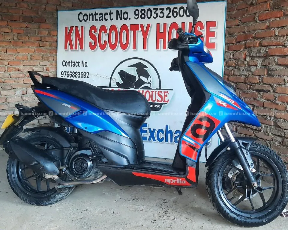 Aprilia SR 125 Strom (004)lot 3