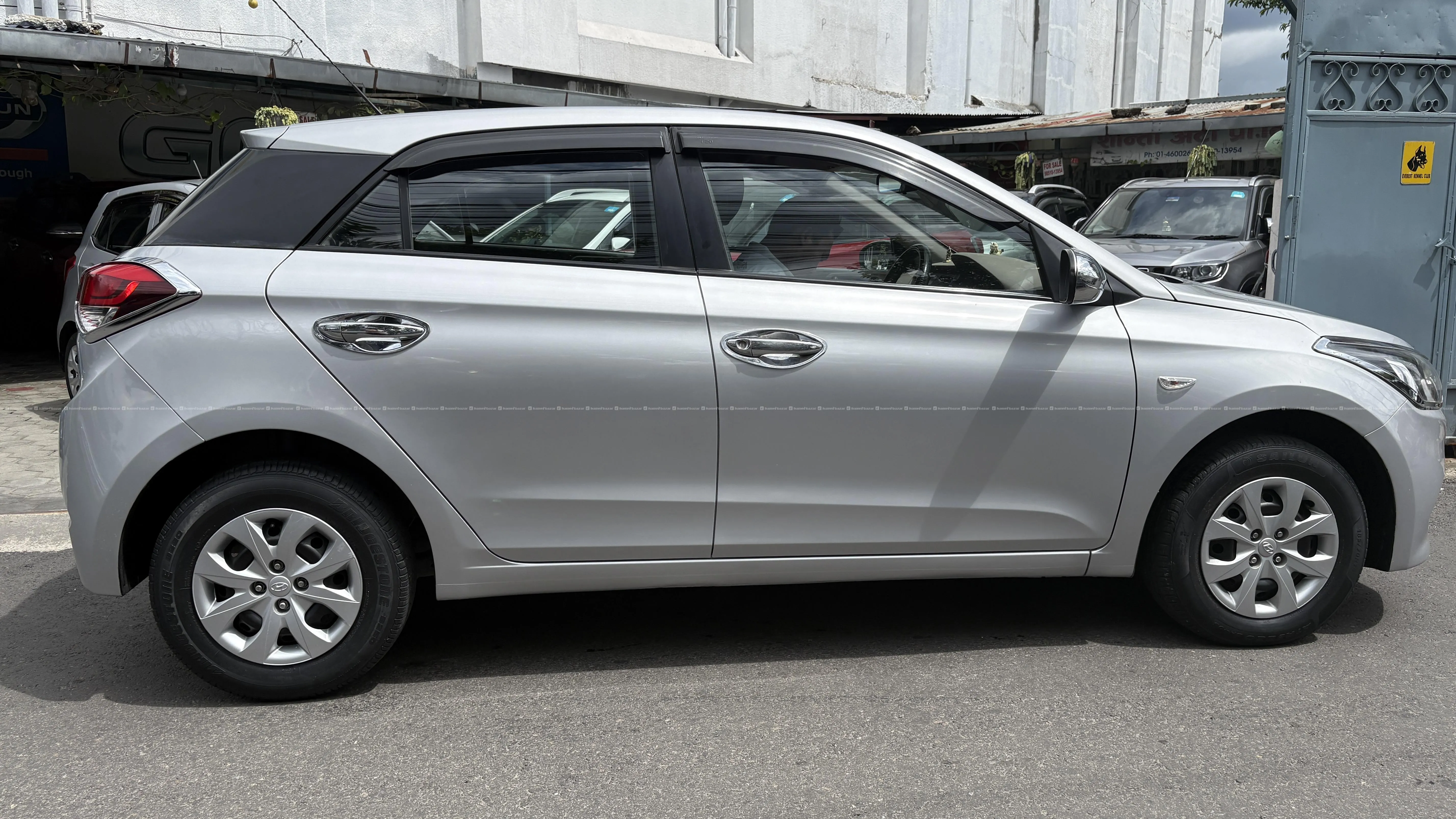 Single user 2015 model elite i20 magna on sale 4