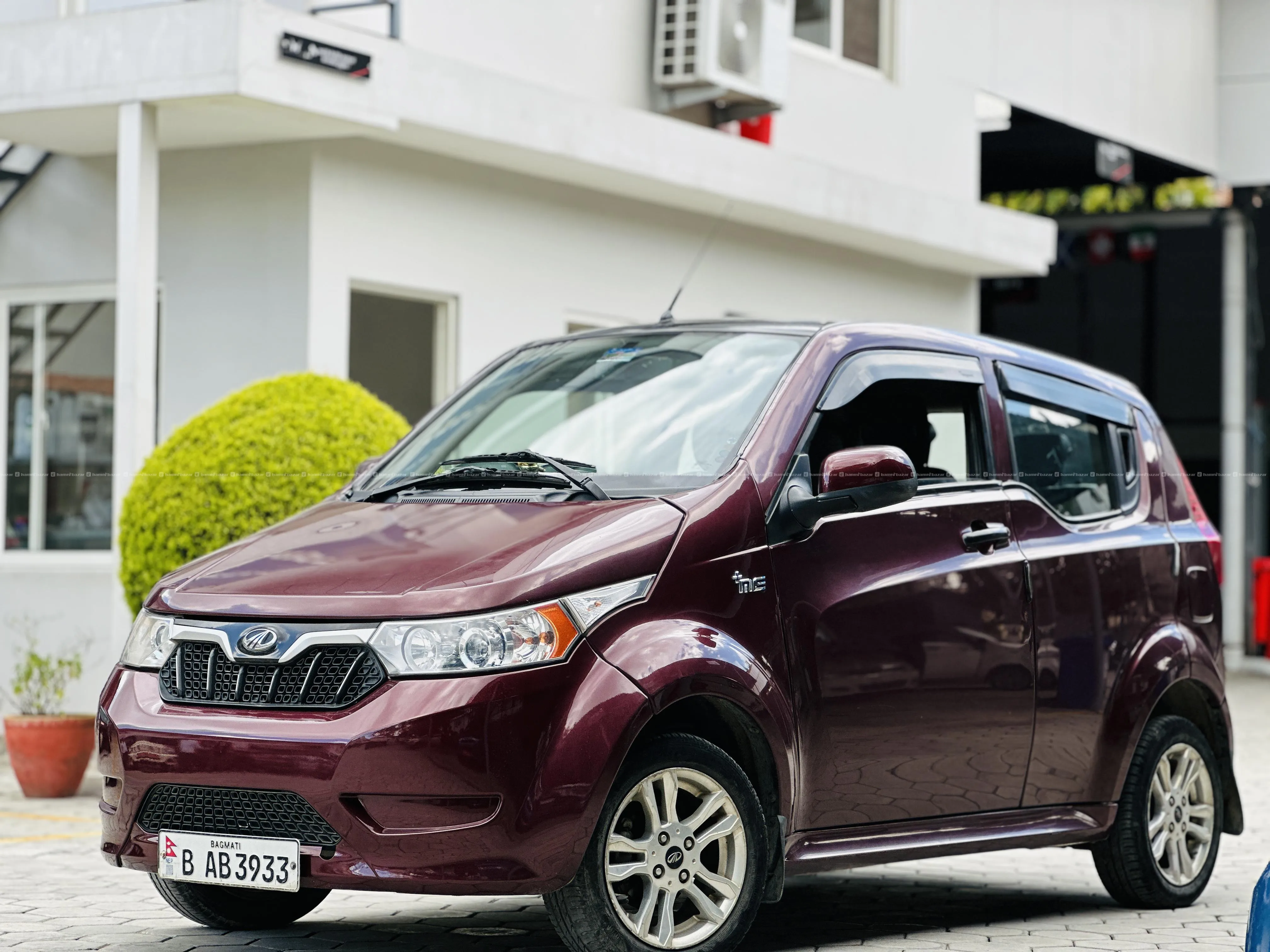 MAHINDRA e2o PLUS P6 2019 model on sale 5