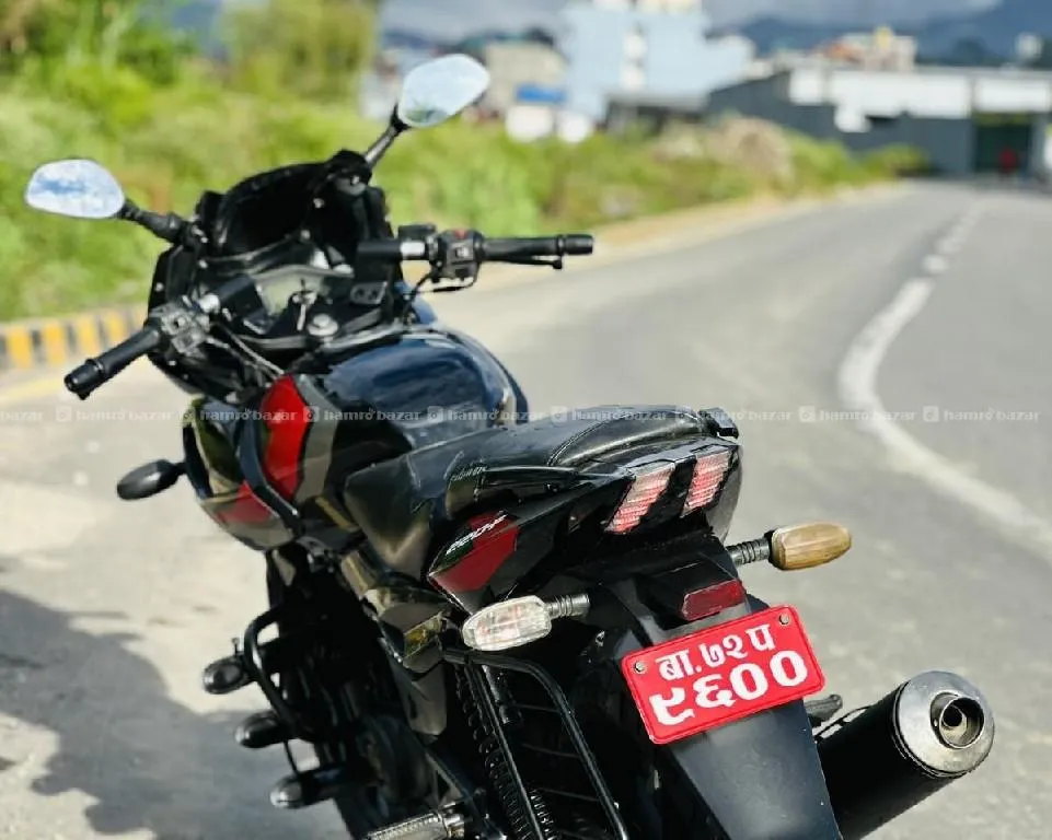 pulsar220 - 72 lot 9818846575 or 9768397661 2