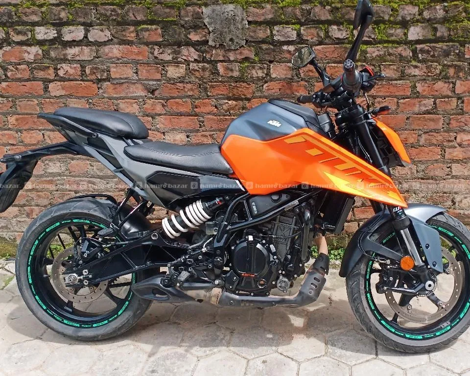 KTM Duke 250 Gen3 (056)lot urgent sell with service book 3