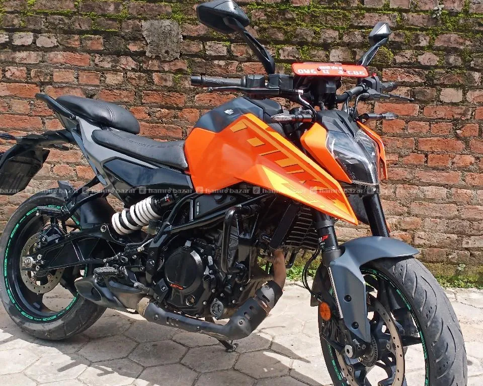 KTM Duke 250 Gen3 (056)lot urgent sell with service book 5