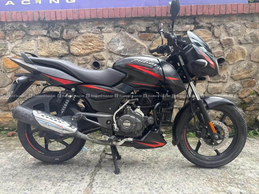 URGENT FOR SALE BAJAJ PULSAR 150 Cc 4