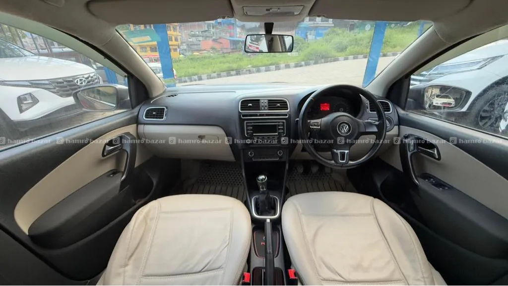 Volkswagen Polo 1.2 Highline 2